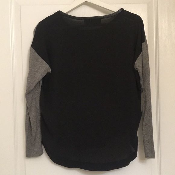 Loft Top - Picture 3 of 3